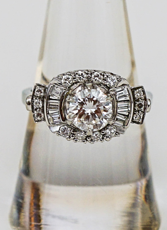 Ladies 18k White Gold Diamond Ring 1 ct VVS1