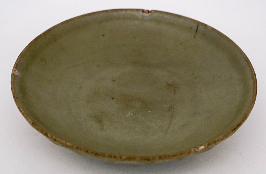 Chinese Longquan stoneware plate, c. 1250